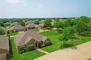 110 Crestway Dr, Cedar Hill, TX 75104 - Photo 3