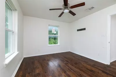 805 E Belt Line Road, DeSoto, TX 75115 - Photo 9