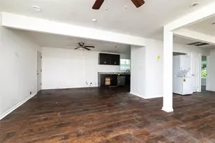 805 E Belt Line Rd, DeSoto, TX 75115 - Photo 5