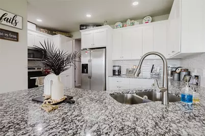 417 Colony Street, Eastland, TX 76448 - Photo 9