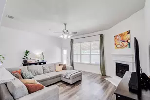 2505 Persimmon Dr, Little Elm, TX 75068 - Photo 9