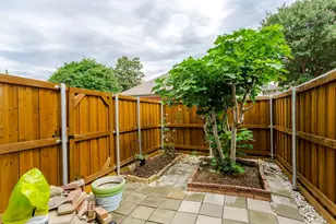 6015 Thursby Ave, Dallas, TX 75252 - Photo 37