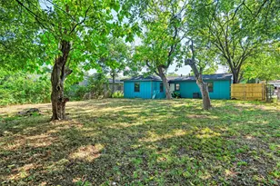 902 Skylark Dr, Arlington, TX 76010 - Photo 23