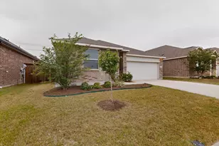 3321 Riverside Dr, Aubrey, TX 76227 - Photo 3