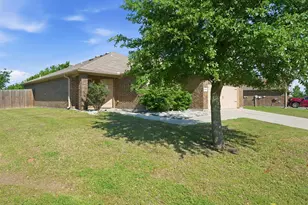1413 N Houston St, Royse City, TX 75189 - Photo 27