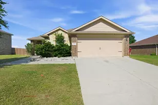 1413 N Houston St, Royse City, TX 75189 - Photo 27