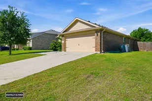 1413 N Houston St, Royse City, TX 75189 - Photo 29