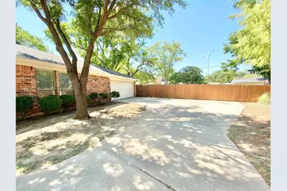 5714 Louise Way Drive, Arlington, TX 76017 - Photo 3