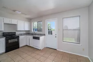3301 Aurora St, Haltom City, TX 76117 - Photo 11