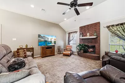 578 Elmwood Drive, Woodway, TX 76712 - Photo 23