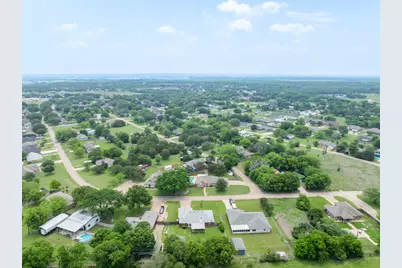 578 Elmwood Drive, Woodway, TX 76712 - Photo 11