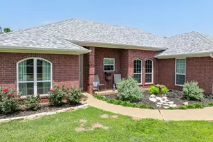 578 Elmwood Dr, Woodway, TX 76712 - Photo 5