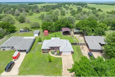 578 Elmwood Drive, Woodway, TX 76712 - Photo 7