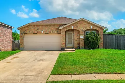 424 Summer Tree Drive, Hutchins, TX 75141 - Photo 1