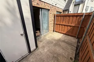 5904 Holiday Ln, North Richland Hills, TX 76180 - Photo 5