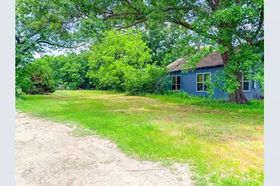 1324 W 10th Avenue, Corsicana, TX 75110 - Photo 15