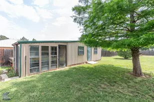 1070 Larned Ln, Abilene, TX 79602 - Photo 35