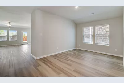215 Teton Street, Greenville, TX 75402 - Photo 3