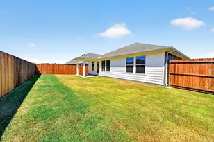 215 Teton St, Greenville, TX 75402 - Photo 33