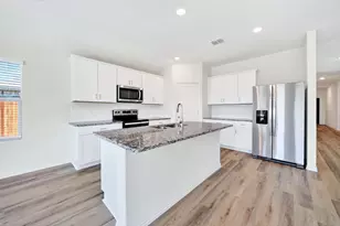 215 Teton St, Greenville, TX 75402 - Photo 11