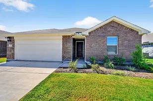 215 Teton St, Greenville, TX 75402 - Photo 1