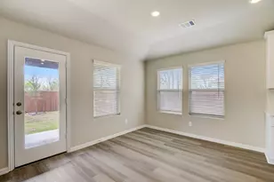 215 Teton St, Greenville, TX 75402 - Photo 13