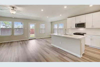 215 Teton Street, Greenville, TX 75402 - Photo 9