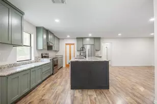 997 Vz County Road 4810, Ben Wheeler, TX 75754 - Photo 9