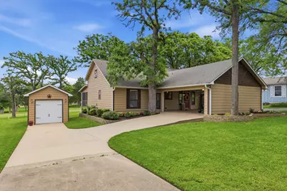 413 Cocopa Drive, Lake Kiowa, TX 76240 - Photo 3