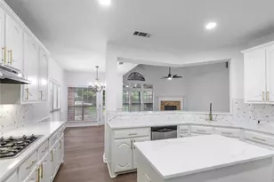 907 Greenfield Ct, Kennedale, TX 76060 - Photo 5