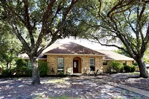 16 Lee Cir, Heath, TX 75032 - Photo 1