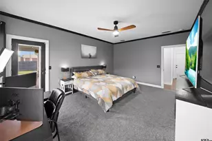 808 N Jarvis St, Troup, TX 75789 - Photo 13