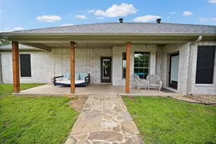 808 N Jarvis St, Troup, TX 75789 - Photo 21