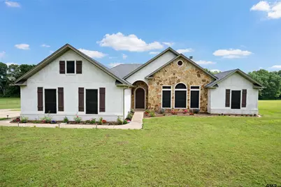 808 N Jarvis Street, Troup, TX 75789 - Photo 1