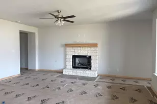 1229 Colca Dr, Springtown, TX 76082 - Photo 3