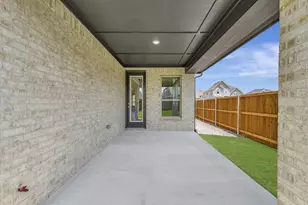 4229 Fox Trotter Dr, Aubrey, TX 76227 - Photo 3