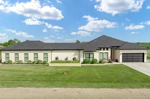 22277 Greenbriar Dr, Whitney, TX 76692 - Photo 3