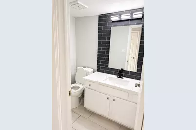 4301 Hudson Avenue, Grand Prairie, TX 75052 - Photo 3
