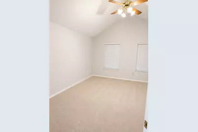 4301 Hudson Avenue, Grand Prairie, TX 75052 - Photo 15