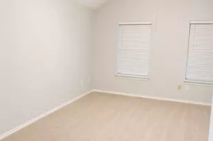4301 Hudson Ave, Grand Prairie, TX 75052 - Photo 15