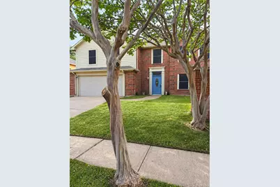 4301 Hudson Avenue, Grand Prairie, TX 75052 - Photo 1