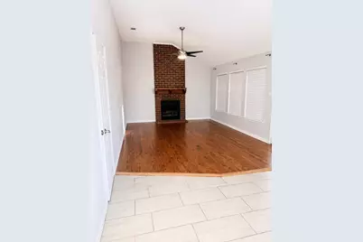4301 Hudson Avenue, Grand Prairie, TX 75052 - Photo 9