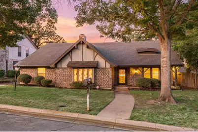 2214 Wilson Drive, Arlington, TX 76011 - Photo 1