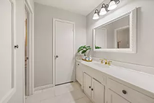 2214 Wilson Dr, Arlington, TX 76011 - Photo 5