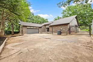 2214 Wilson Dr, Arlington, TX 76011 - Photo 37