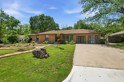 2409 Robinwood Lane, Denton, TX 76209 - Photo 31
