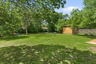 2409 Robinwood Ln, Denton, TX 76209 - Photo 27
