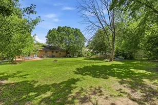 2409 Robinwood Ln, Denton, TX 76209 - Photo 25