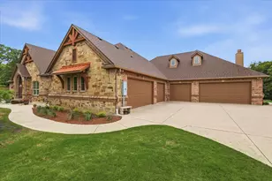 6751 Robinson Canyon Rd, Aubrey, TX 76227 - Photo 3