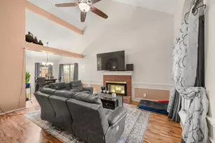 916 Danforth Pl, Arlington, TX 76017 - Photo 7